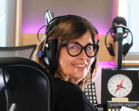 Liza Tarbuck: از میکروفن رادیو به چرخ سفالگری!