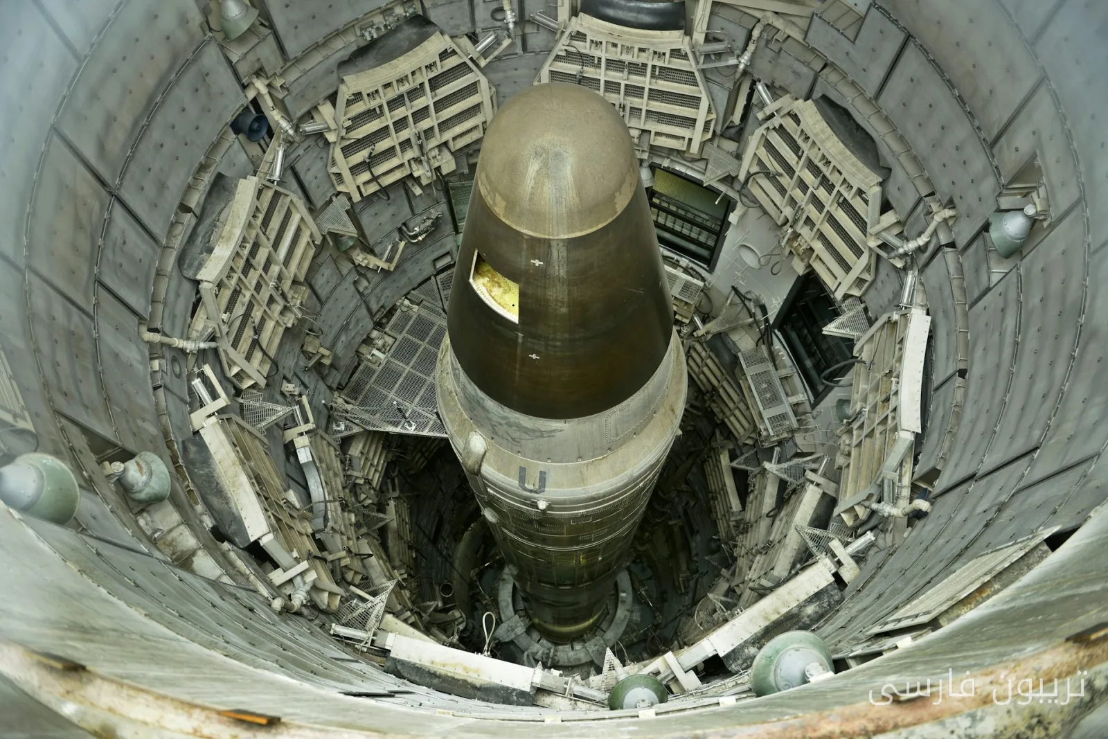 The Threat of Artificial Intelligence and the Necessity for Control Similar to the Nuclear Non-Proliferation Treaty